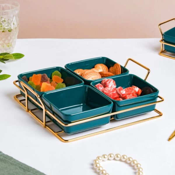 Bowls & Trays